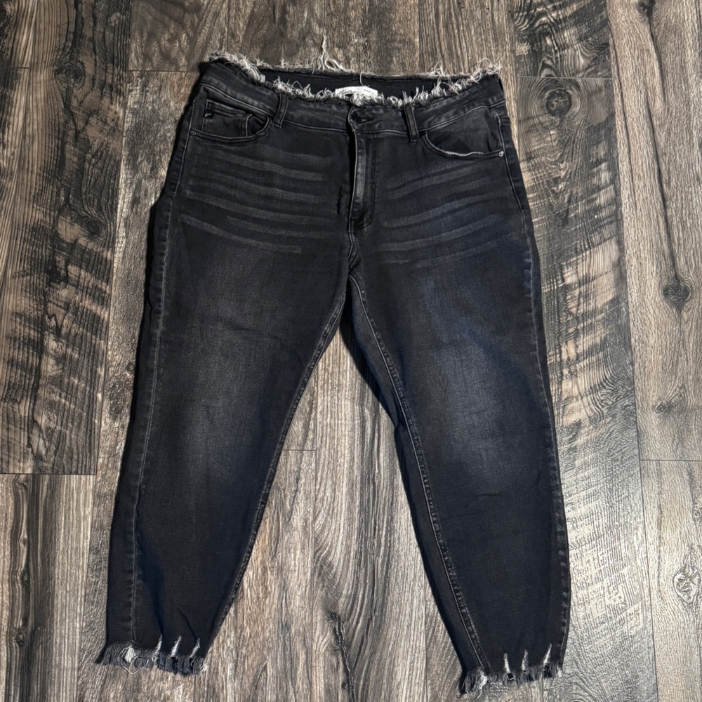 Washed black jeans, Kancan.